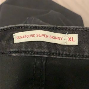 Levi's Pants - Levi’s Super Skinny Jegging Levi's Pants - Levi’s Super Skinny Jegging